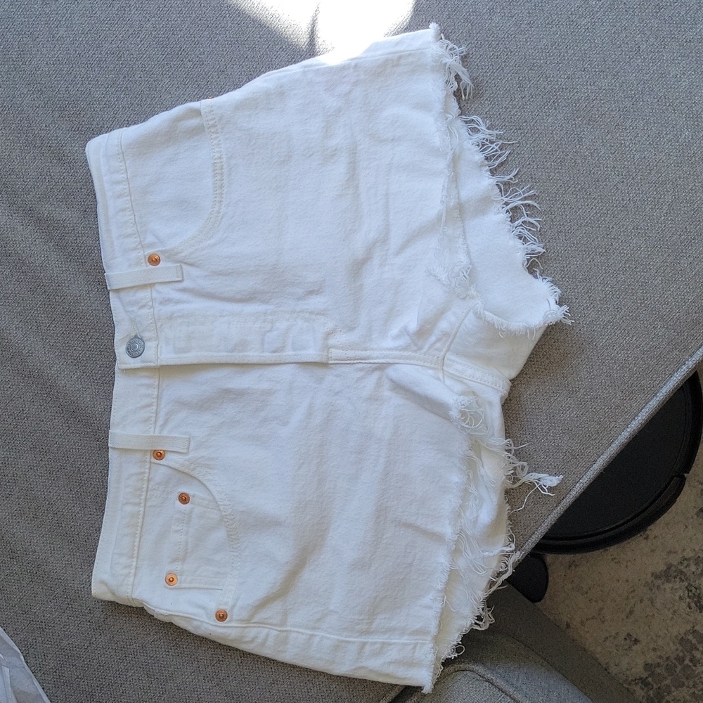 NWOT Levi's 501 shorts 28 - Picture 5 of 6